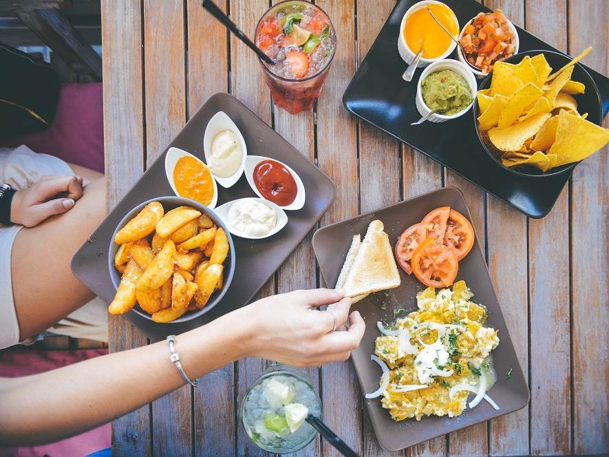 A Rainbow of Places to Eat | Parksville Qualicum Beach Tourism